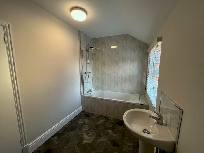 2 Bedroom Flat To Rent In Burton Street, Melton Mowbray, LE13