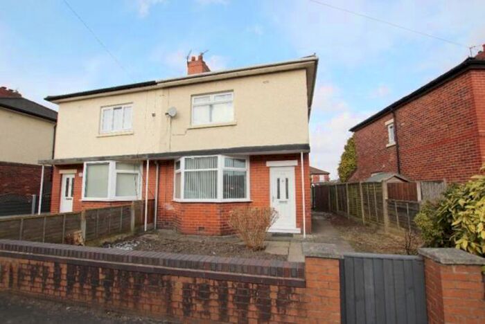 3 Bedroom Semi-Detached House To Rent In Central Drive, Haydock, WA11