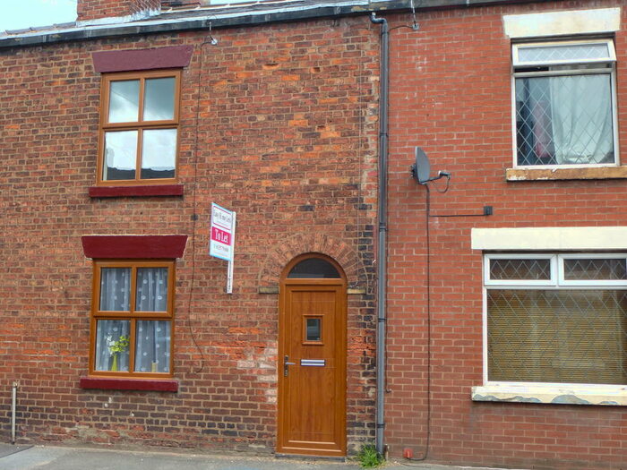 2 Bedroom Cottage To Rent In The Green, Eccleston, PR7