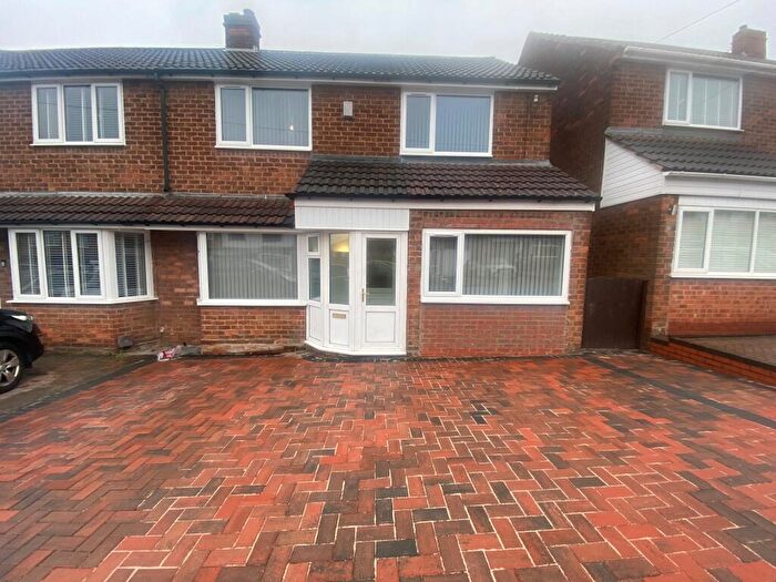 3 Bedroom House To Rent In Planetree Road, Streetly, B74
