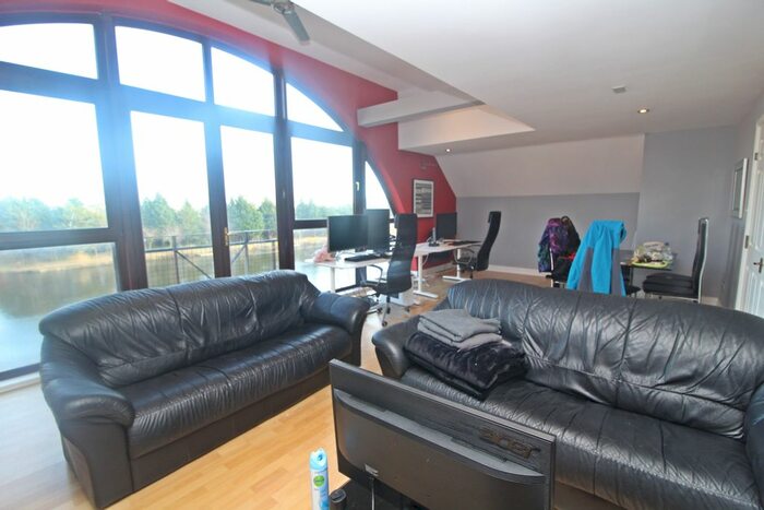 2 Bedroom Flat To Rent In Blake Court Schooner Way, Atlantic Wharf, Cardiff Bay, CF10