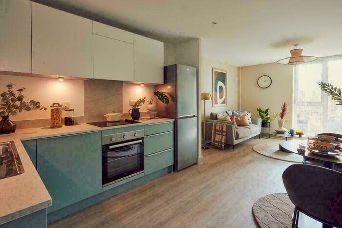 1 Bedroom Apartment To Rent In Holbeck Place, Whitehall, Leeds, West Yorkshire, LS12