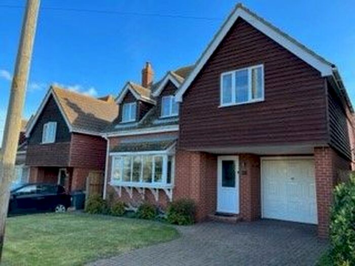 3 Bedroom Detached House To Rent In Fambridge Road, Rochford, SS4
