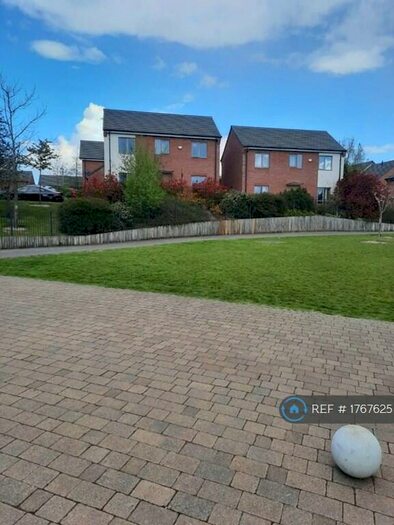 3 Bedroom Detached House To Rent In Greene Way, Salford, M7
