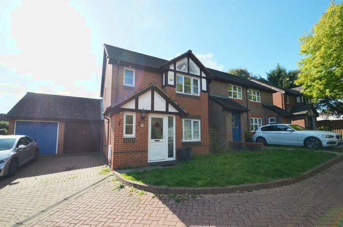 3 Bedroom Detached House To Rent In Wilder Close, Ruislip, HA4