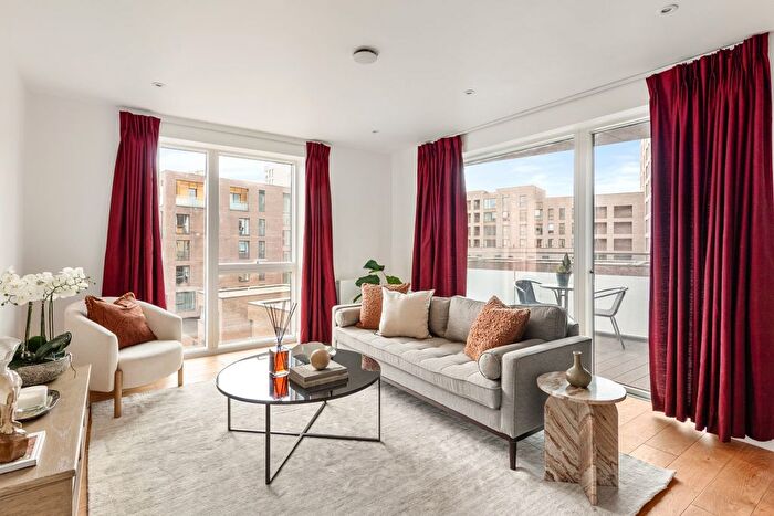 2 Bedroom Flat For Sale In Rennie Street, London, SE10