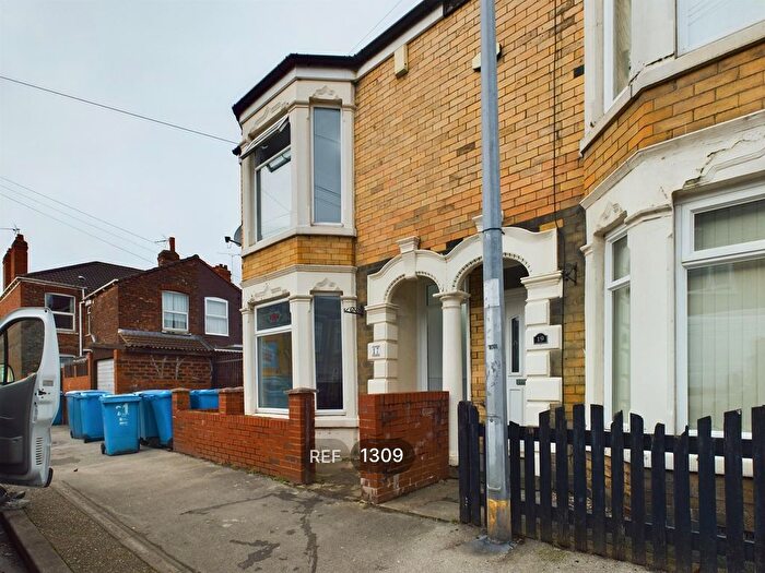 3 Bedroom End Of Terrace House To Rent In Swinburne Street, Hull, HU8