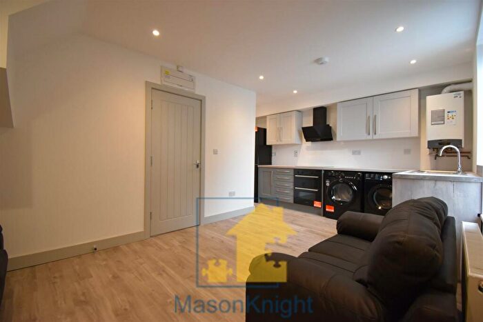 4 Bedroom Terraced House To Rent In Heeley Road Selly Oak, B29