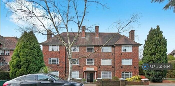 2 Bedroom Flat To Rent In Crosby Court, London, N2
