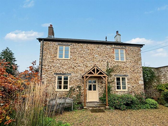 2 Bedroom Detached House To Rent In King Street, Colyton, EX24