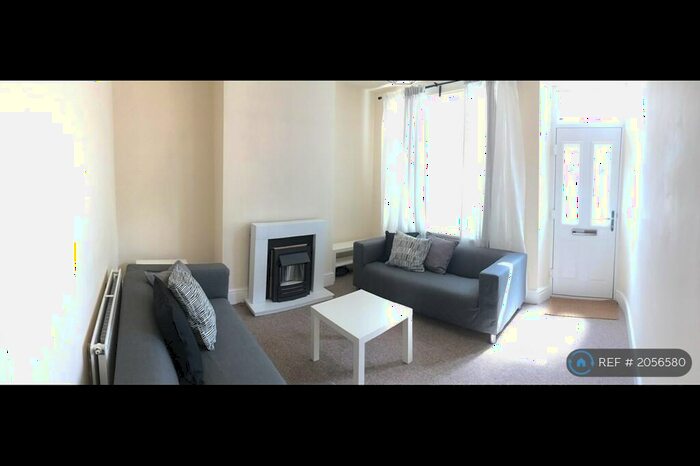 4 Bedroom Terraced House To Rent In Heavygate Road, Sheffield, S10