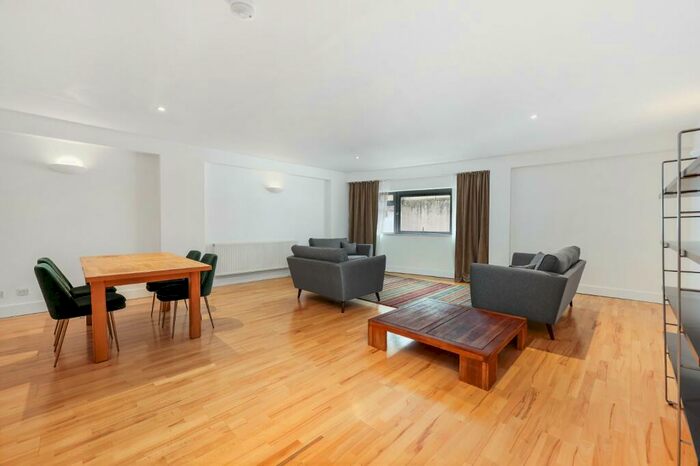 3 Bedroom Apartment To Rent In Hatton Garden, EC1N