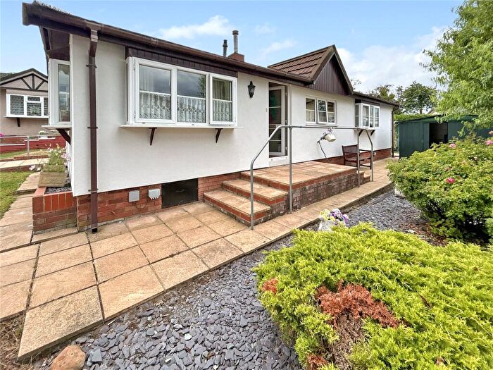2 Bedroom Bungalow For Sale In Stonehill Woods Park, Old London Road, Sidcup, Kent, DA14