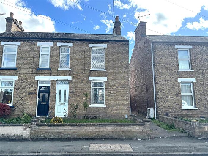 3 Bedroom Semi-Detached House To Rent In Ramnoth Road, Wisbech, PE13