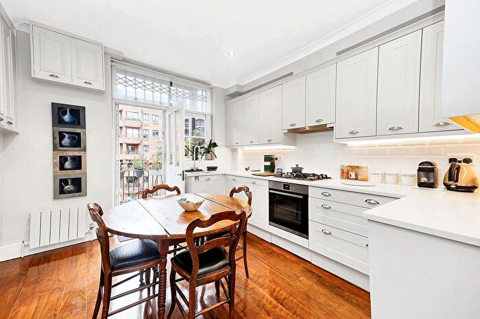 3 Bedroom Flat To Rent In Cromwell Crescent, Warwick Mansions Cromwell Crescent, SW5