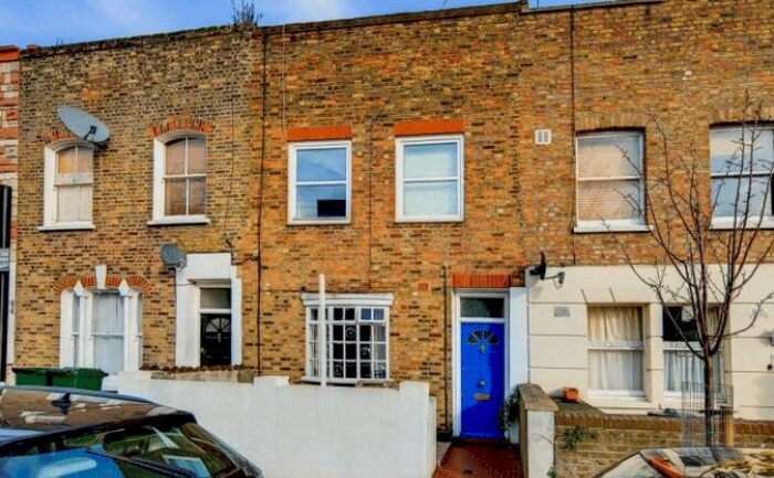 3 Bedroom Property To Rent In Playford Road, London, N4
