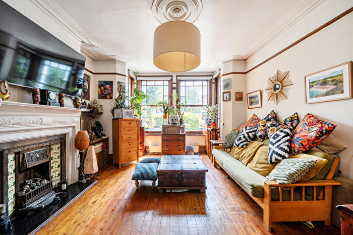 4 Bedroom House For Sale In Redston Road, London, N8