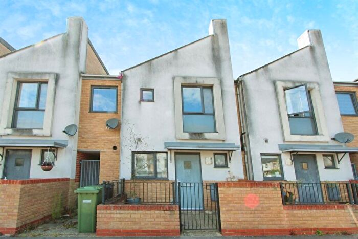 3 Bedroom House To Rent In Ovington Gardens, Eastleigh, SO50