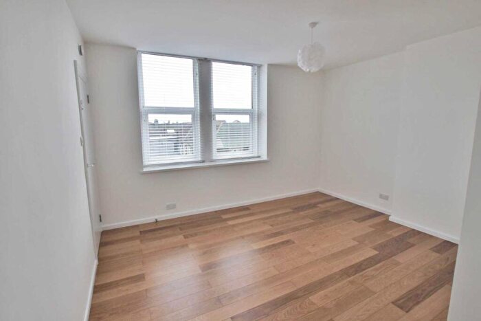 1 Bedroom Apartment To Rent In Walliscote Road, Weston-super-Mare, BS23