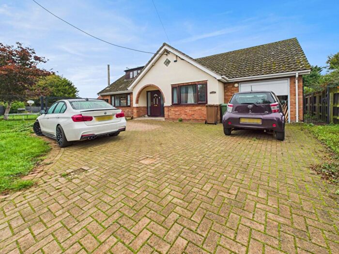 4 Bedroom Chalet For Sale In Field Lane, Wretton, King's Lynn, PE33