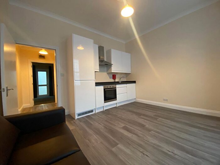 1 Bedroom Flat To Rent In Cooper Road, Dollis Hill, NW10