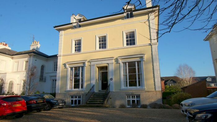 2 Bedroom Flat To Rent In The Park, Leckhampton, Cheltenham, GL50