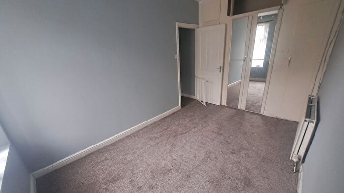 3 Bedroom Terraced House To Rent In Upper Seymour Street, BD3