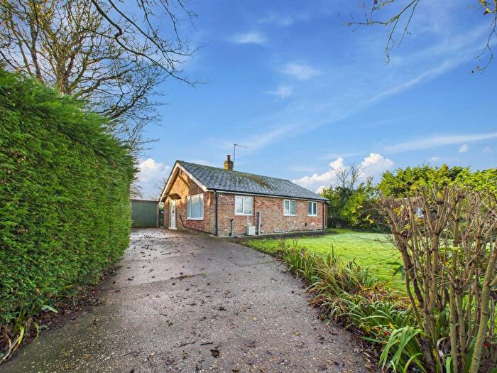2 Bedroom Detached Bungalow For Sale In Beesby Road, Markby, Alford, LN13