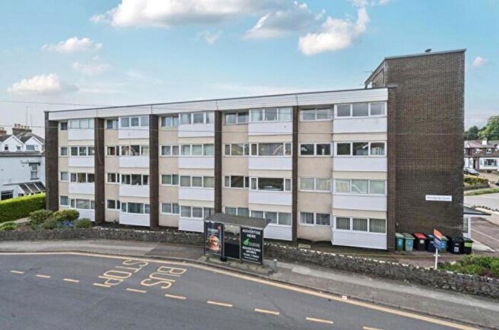 2 Bedroom Flat For Sale In New Road, Brixham, TQ5