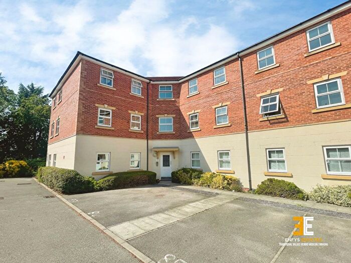 2 Bedroom Flat For Sale In Cysgod Y Bryn, Rhos On Sea, LL28