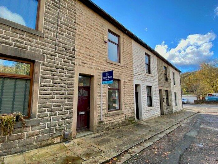 2 Bedroom Terraced House To Rent In Laund Street, Rossendale, Lancashire, BB4