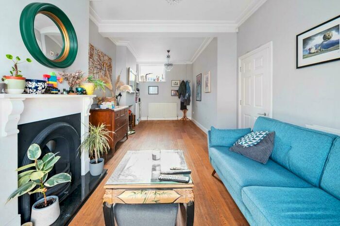 4 Bedroom House To Rent In Prince George Road, London, N16