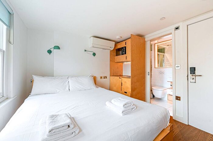 Studio To Rent In Philbeach Gardens, Earls Court, London, SW5