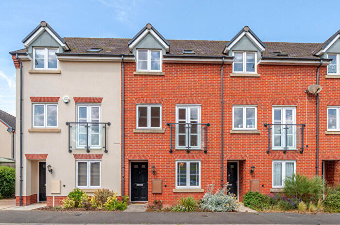 3 Bedroom Terraced House For Sale In Webbs Way, Tewkesbury, Gloucestershire, GL20