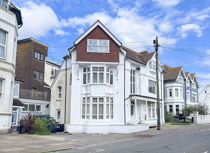 Studio For Sale In Eversley Road, Bexhill-On-Sea, TN40