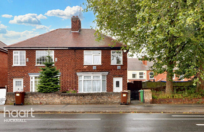 3 Bedroom Semi-Detached House For Sale In Ravensworth Road, Nottingham, NG6