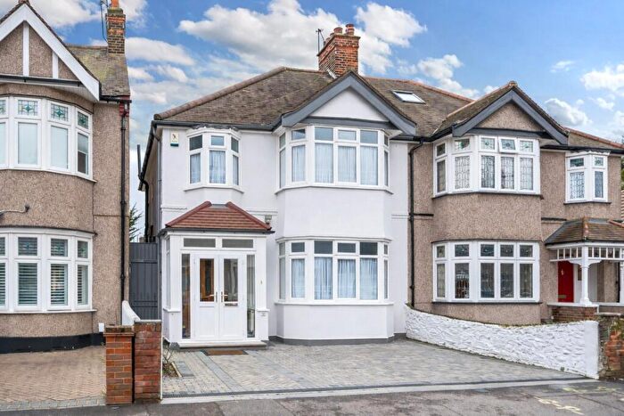 3 Bedroom Semi Detached House For Sale In Kilmartin Road, Ilford, IG3