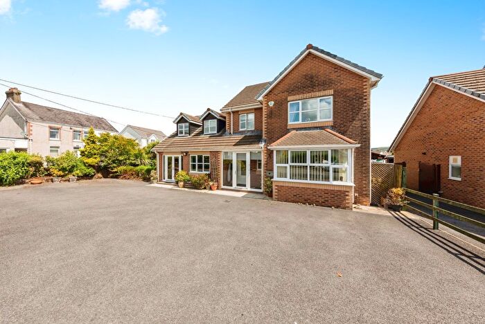 5 Bedroom Detached House For Sale In Ffordd Y Deri, Tycroes, Ammanford, Carmarthenshire, SA18