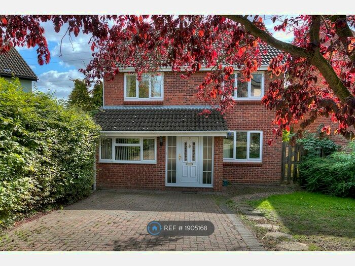 6 Bedroom Detached House To Rent In Cardinal Close, Colchester, CO4