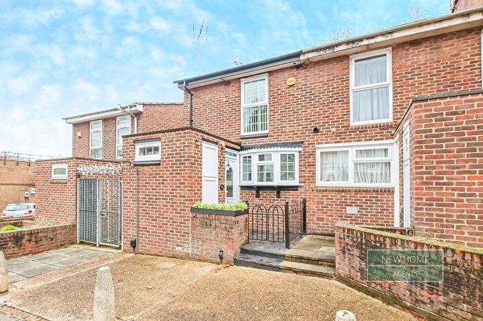 2 Bedroom Terraced House For Sale In Congleton Grove, London, SE18