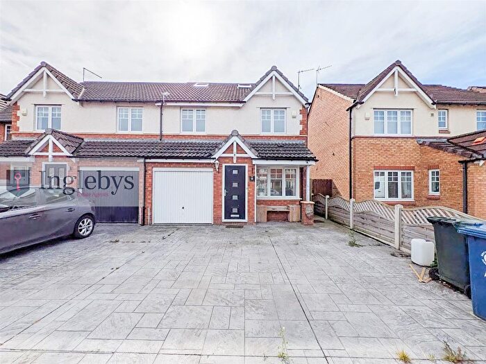 5 Bedroom Semi-Detached House For Sale In Trevose Close, Redcar, TS10