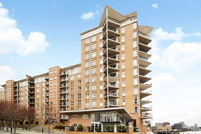 2 Bedroom Flat To Rent In Prime Meridian Walk, Canary Wharf, E14