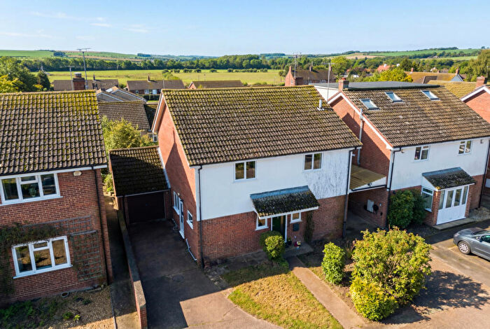 3 Bedroom Link Detached House For Sale In Priory Close, Ickleton, Saffron Walden, Cambridgeshire, CB10
