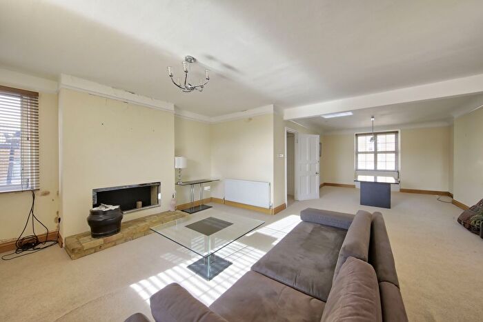 4 Bedroom Flat To Rent In Logan Place, London, W8
