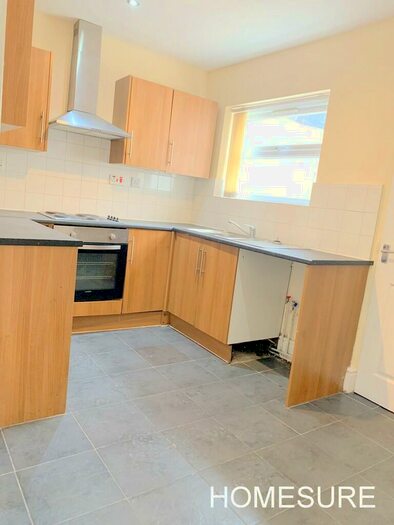 2 Bedroom Terraced House To Rent In Greenleaf Street, Liverpool, L8