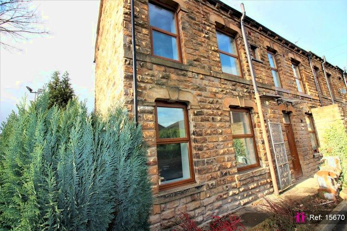 3 Bedroom End Of Terrace House To Rent In Colbeck Row, Birstall, Batley WF17