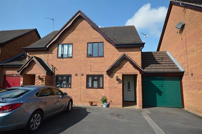 2 Bedroom Semi-Detached House To Rent In Borrowdale Close, Gamston, Nottingham, Nottinghamshire, NG2