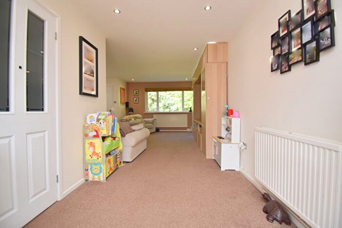 3 Bedroom End Of Terrace House For Sale In Hazel Walk, Biggleswade, SG18