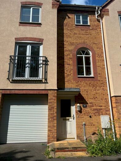 3 Bedroom Town House To Rent In Goodheart Way, Leicester, LE3