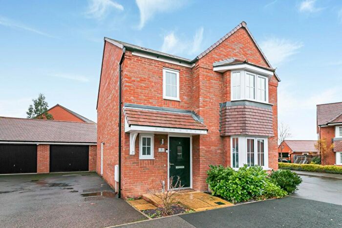 3 Bedroom Detached House For Sale In Watercress Rise, Biddenham, Bedford, MK40
